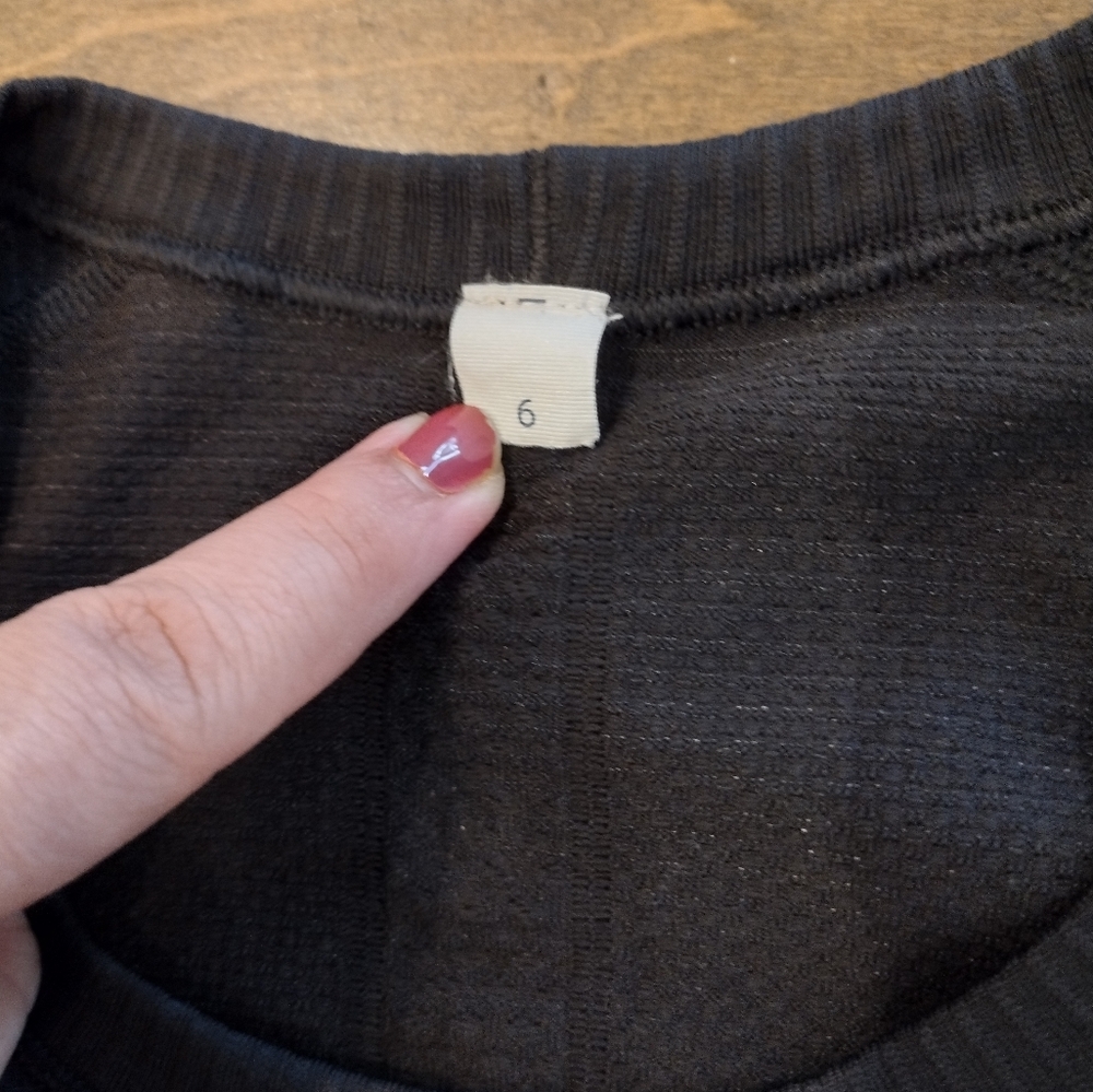 LULULEMON Women's Swiftly Tech long-sleeve black gray ombre top - 6 - Picture 10 of 14